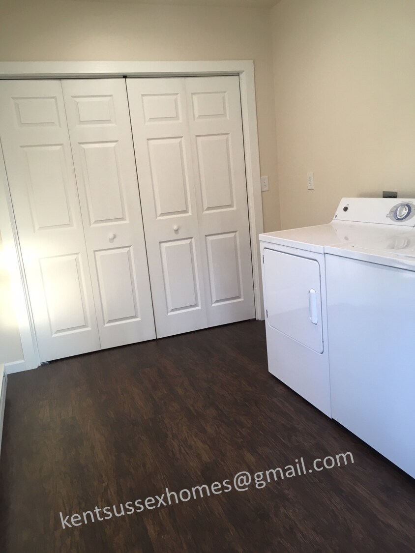 Laundry room - 9765 Westville Rd