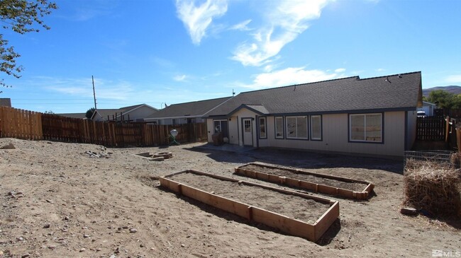 Building Photo - Charming 3BR House in Fernley