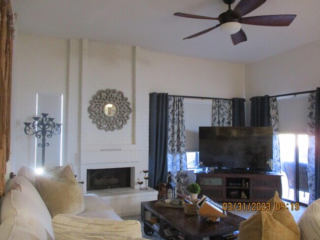 Building Photo - 73407 Foxtail Ln