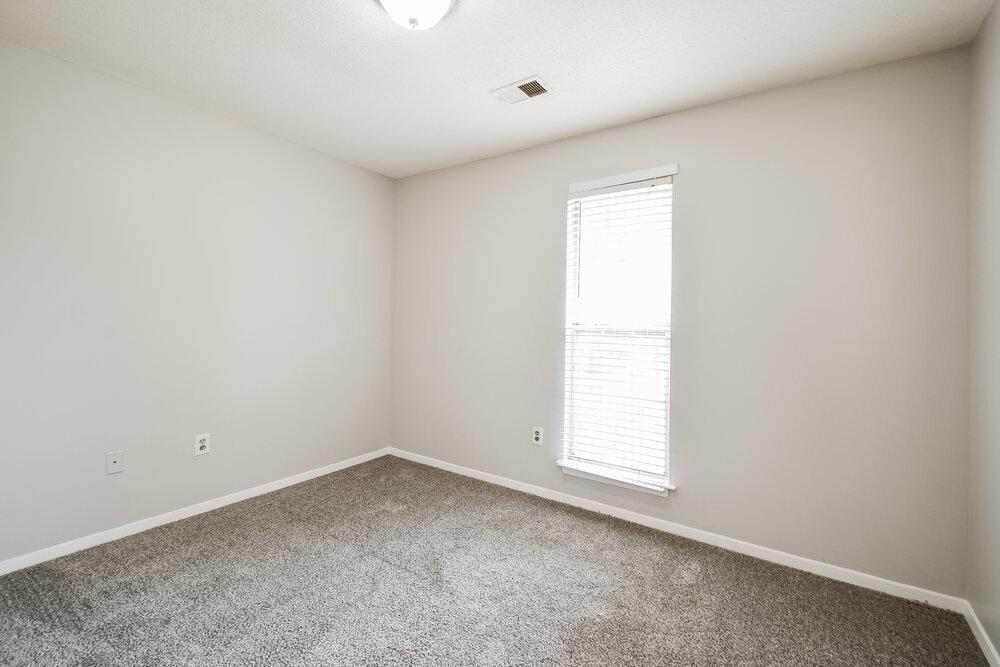 Building Photo - 7082 Layne Dr