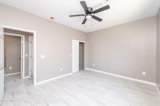 Building Photo - 2467 S Campbell Ave
