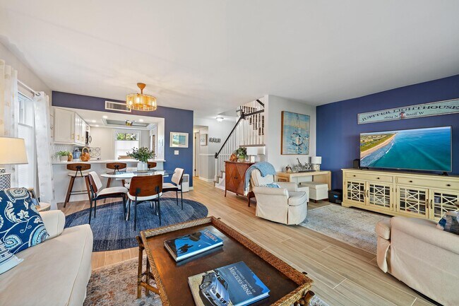 Building Photo - 9170 SE Riverfront Terrace