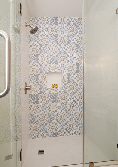 Building Photo - 521 N Francisca Ave