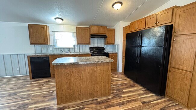 Building Photo - 15095 Highway 15