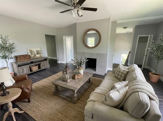 Building Photo - 1000 W Gandy St