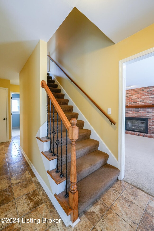 Building Photo - 9903 Welshpool Ct