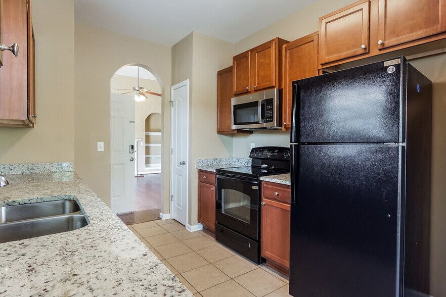 Building Photo - 4652 Rosser Loop Dr