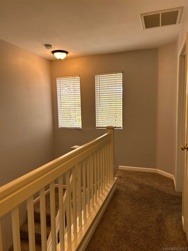 Building Photo - 10284 Wateridge Cir