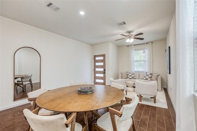 Building Photo - 5817 Loblolly Ln