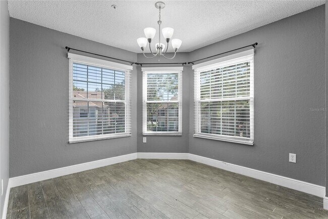 Building Photo - 660 Youngstown Pkwy