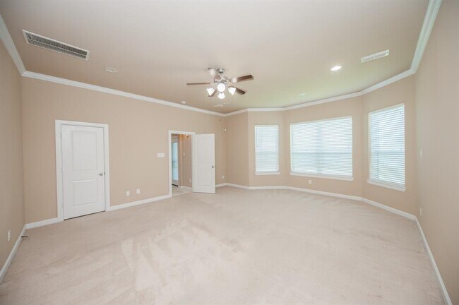 Building Photo - 3310 Belmont River Ln