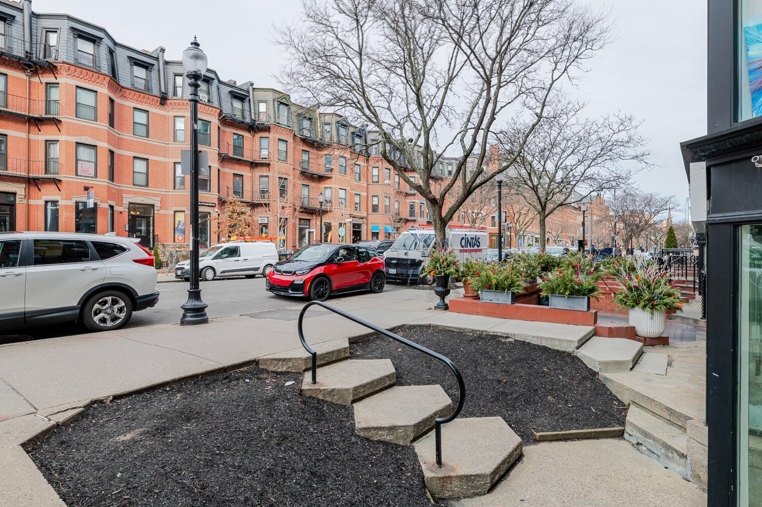 Building Photo - 226 Newbury St