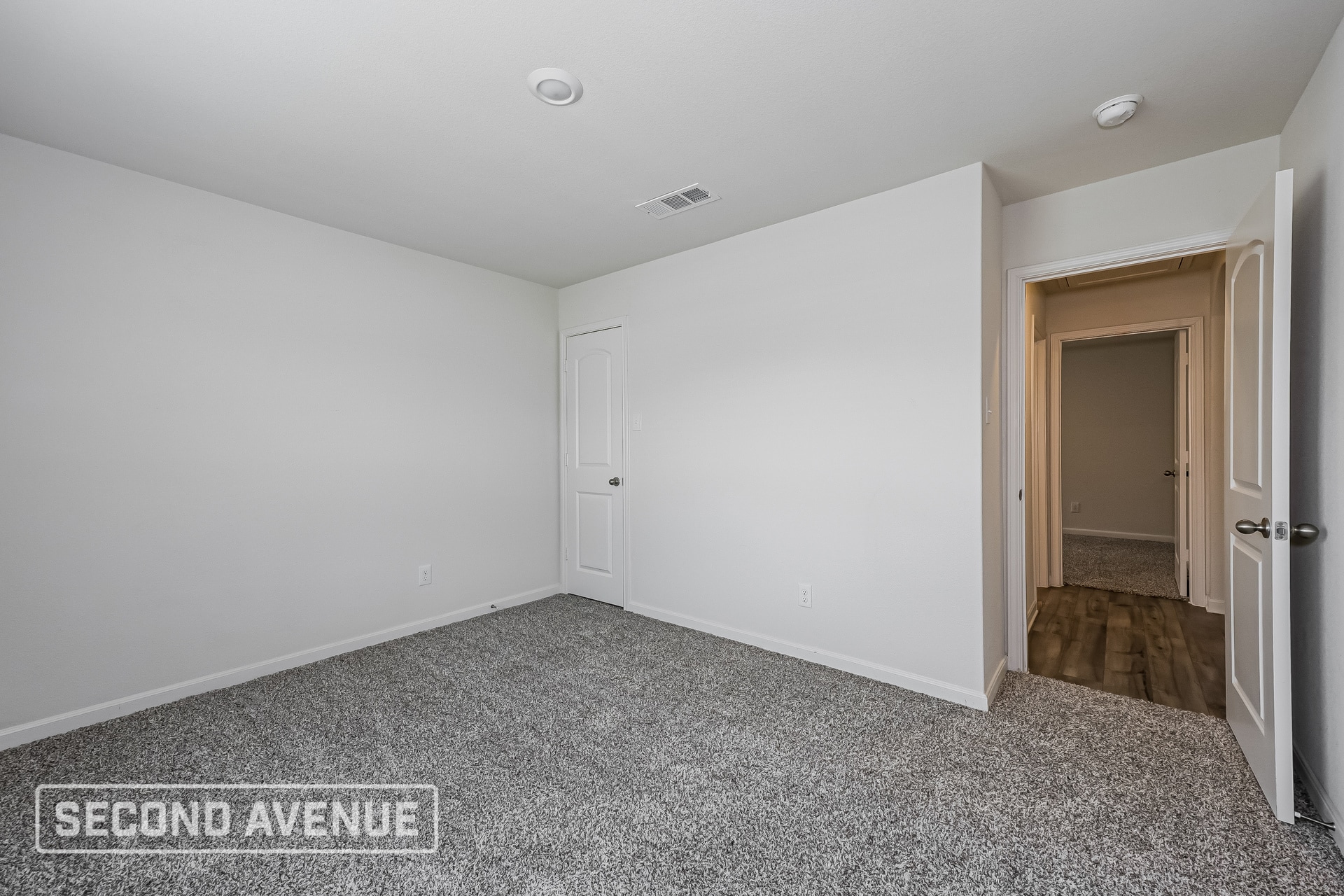 Building Photo - 327 Condie Russell Ave