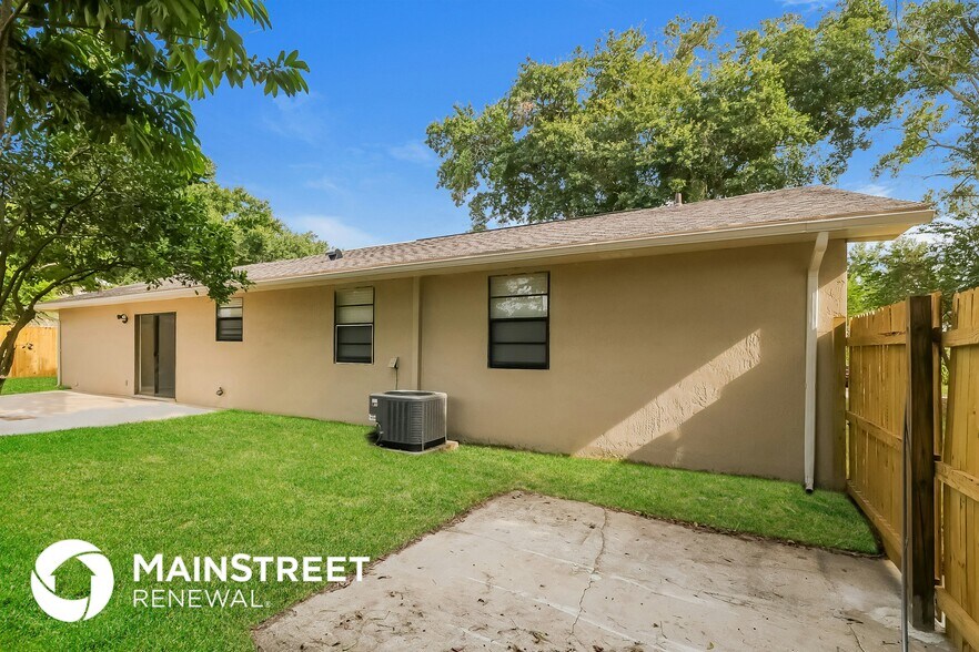 Building Photo - 2230 Gabarone Blvd