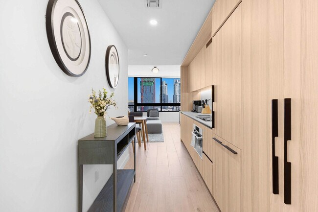 Building Photo - 225 N Miami Ave