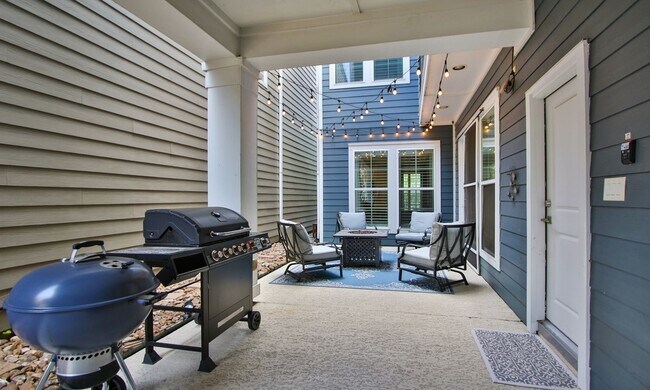 Building Photo - 15 E Breezy Way