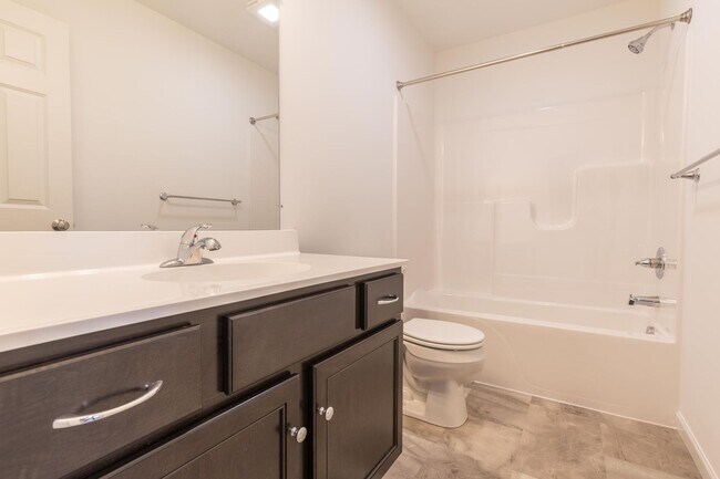 Building Photo - Brand New End Unit 3 bed, 2.5 bath townhome in Carlisle!