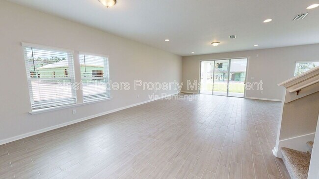 Building Photo - 45 Newton Ln