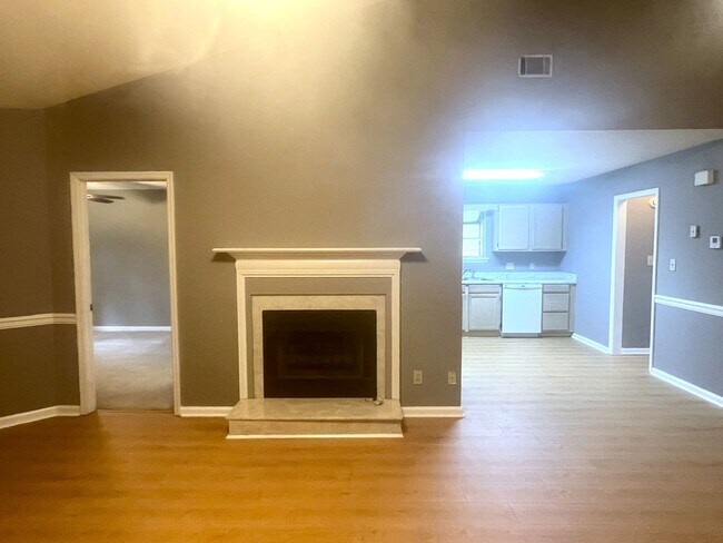 Building Photo - 113 Saddlehorn Dr