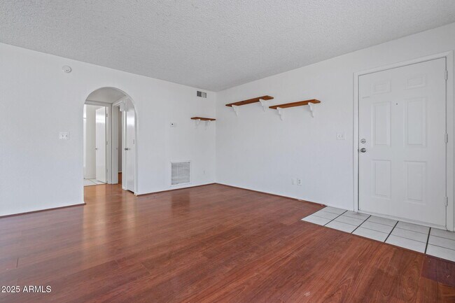 Building Photo - 9928 E Birchwood Ave