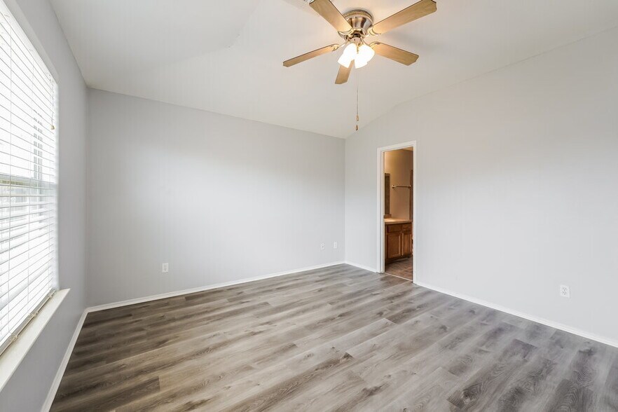 Building Photo - 19031 Wild Yaupon Dr