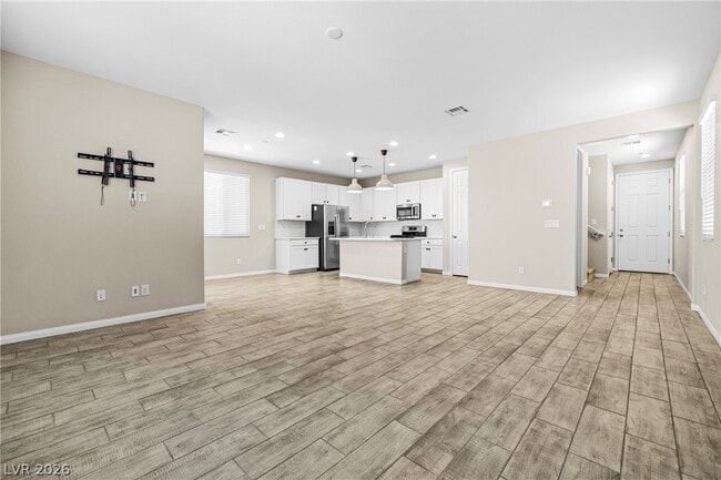 Building Photo - 10334 Apefly St
