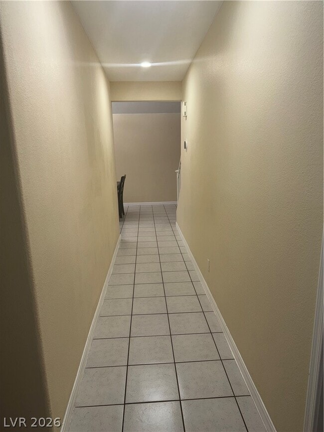 Building Photo - 7842 W Gilmore Ave