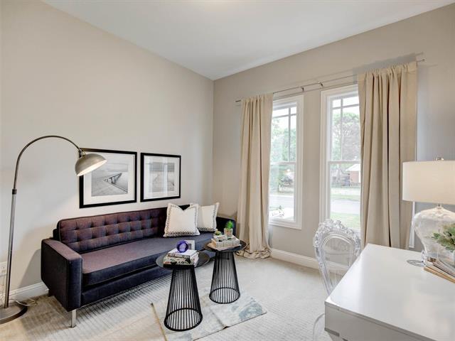 Building Photo - 2700 Gladstone Dr