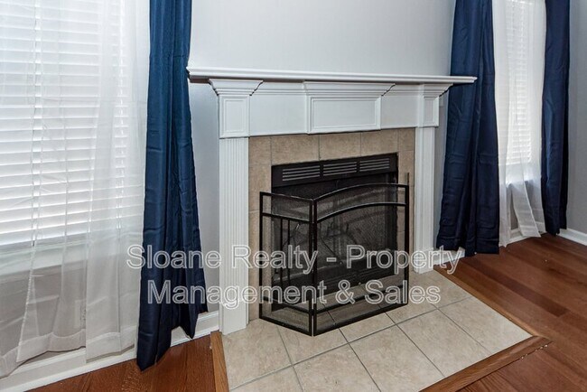 Building Photo - 7856 High Maple Cir