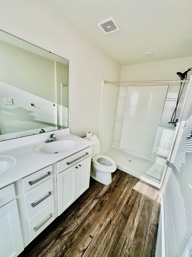 Building Photo - Come tour this beautiful home in MARQUIS HILLS!