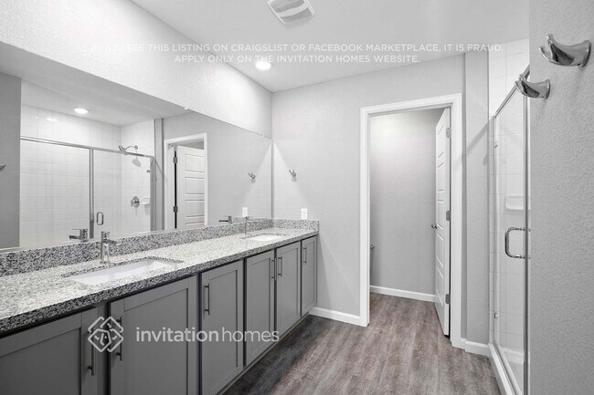 Building Photo - 24223 E Mexico Ave