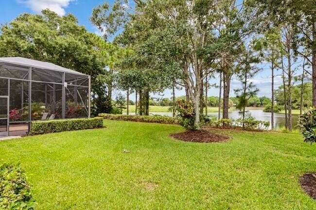 Building Photo - 9400 Briarcliff Trace