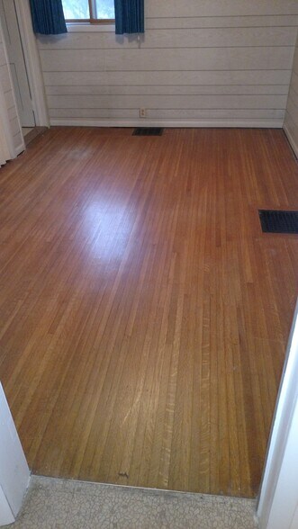 Building Photo - 2504 Chili Ave