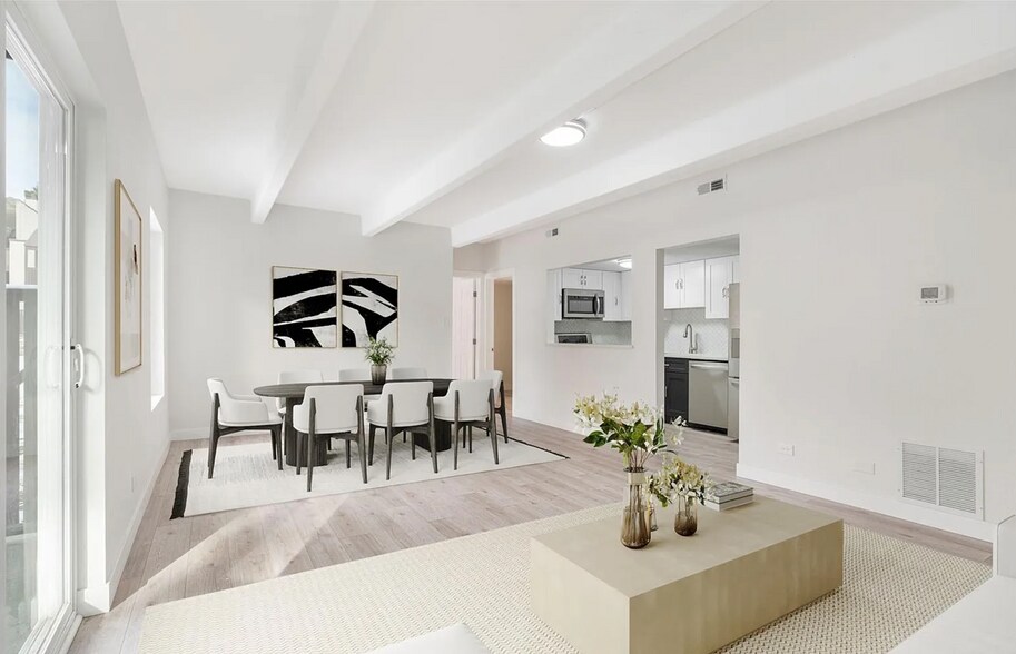 Building Photo - 9725 E Harvard Ave