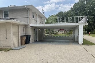 Building Photo - 721 Winthorne Dr