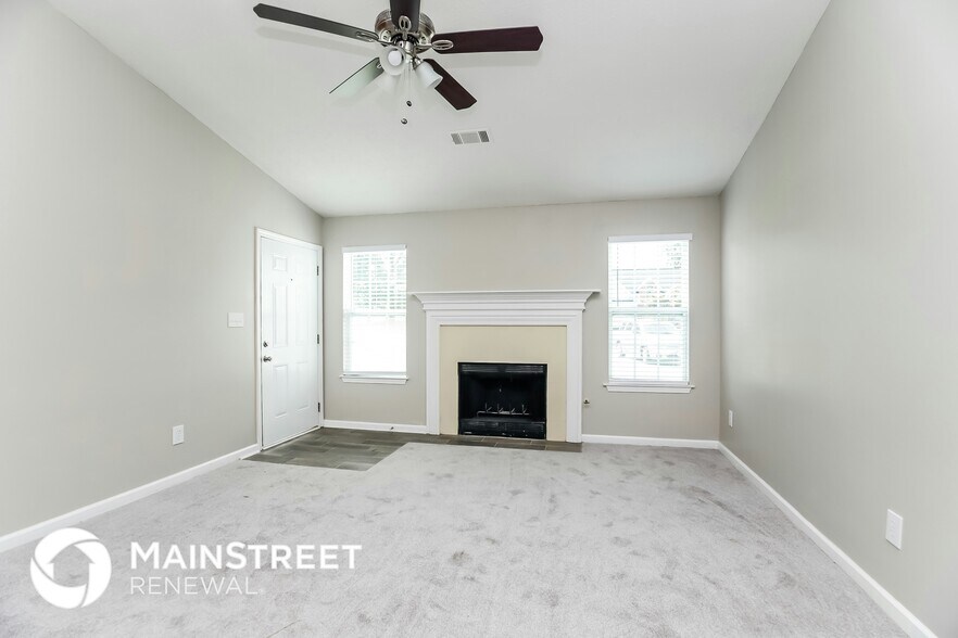 Building Photo - 370 Flint Ridge Ct