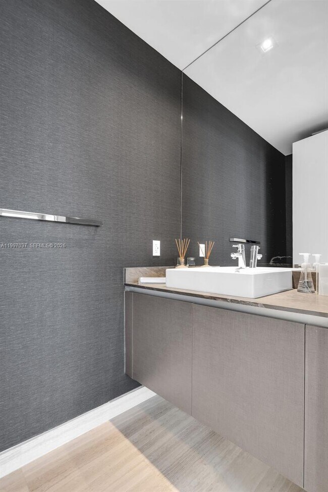 Building Photo - 1451 Brickell Ave