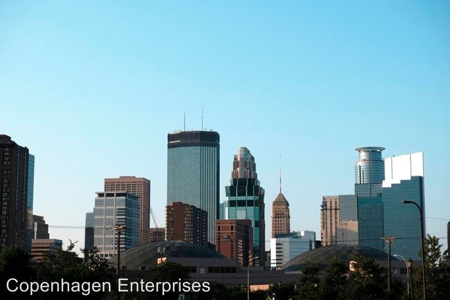 Building Photo - 1912 Clinton Ave