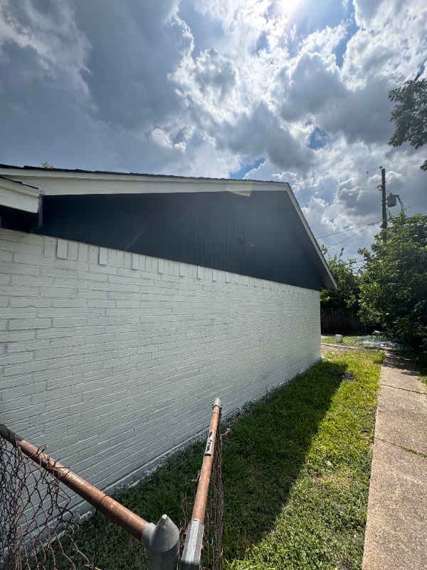 Building Photo - 1442 Silverdale St