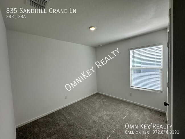 Building Photo - 835 Sandhill Crane Ln