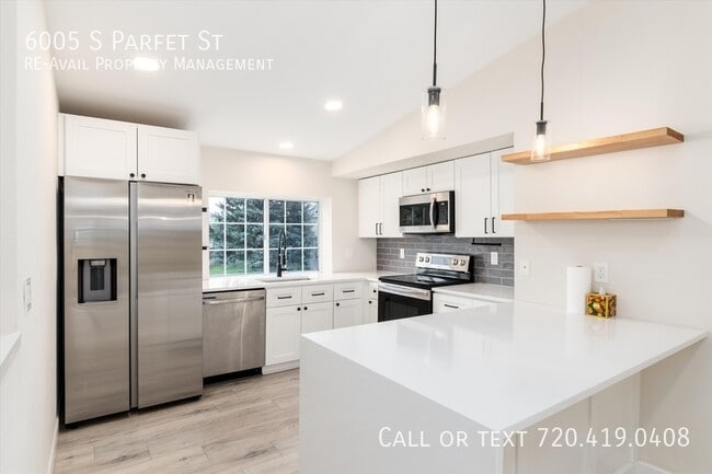 Building Photo - 6005 S Parfet St