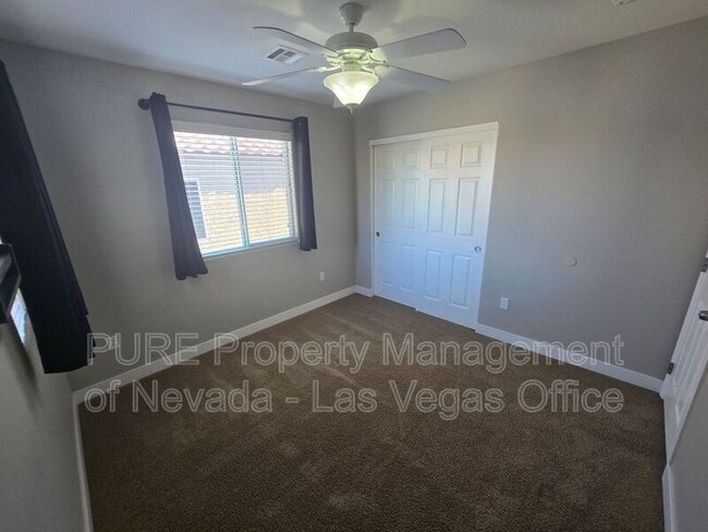 Building Photo - 9389 Black Wolf Ave