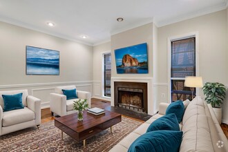 Building Photo - 1 Bed / 1 Bath apartment available immedia...