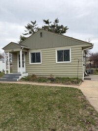 Building Photo - Charming Two-bedroom house