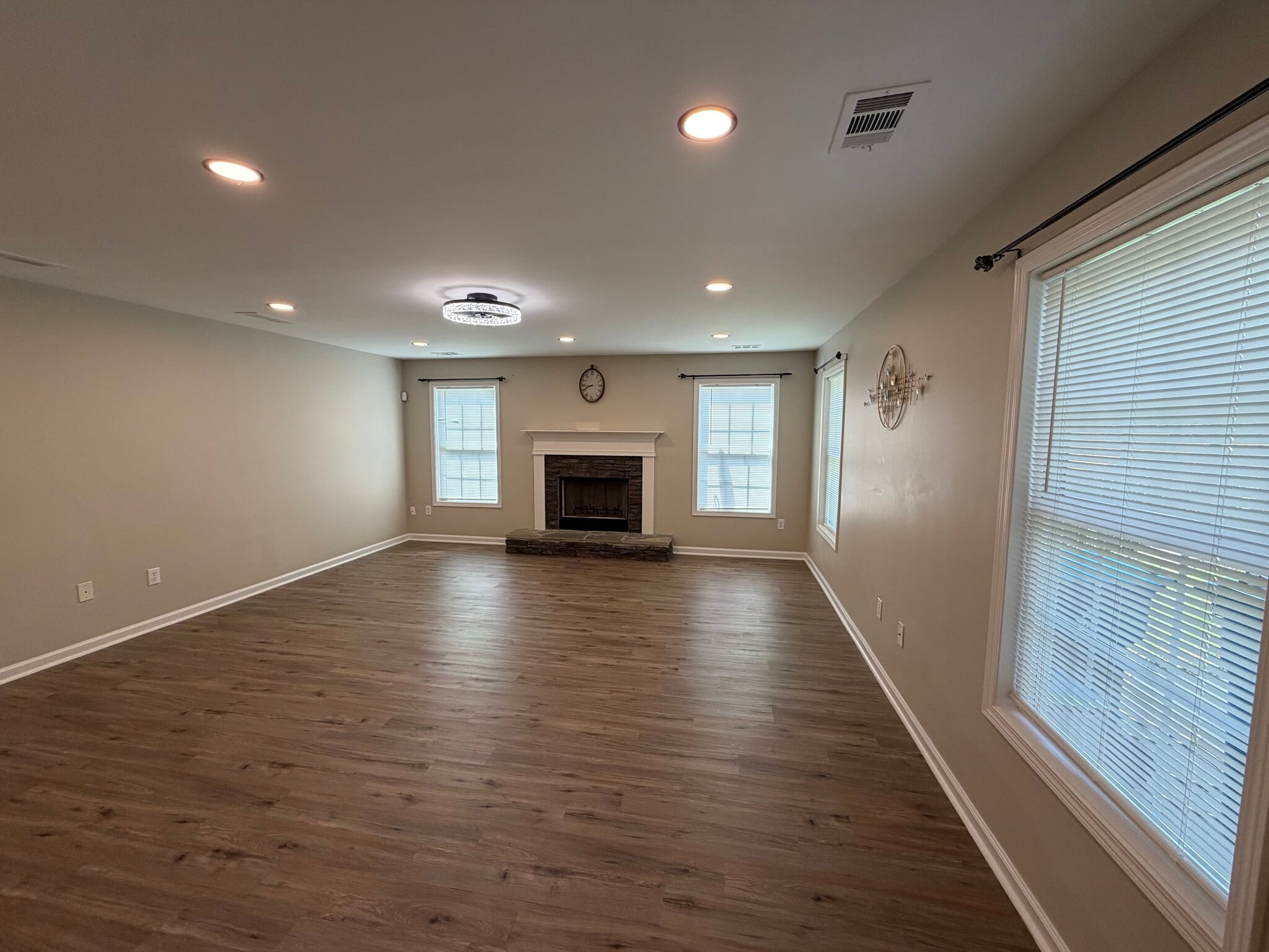Living room - 3315 Watson Gate Rd