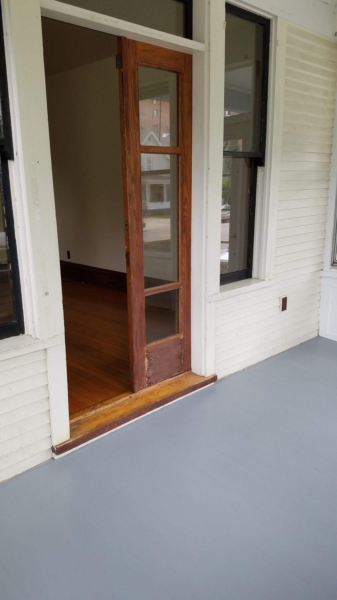 Building Photo - 532 W Wilson St