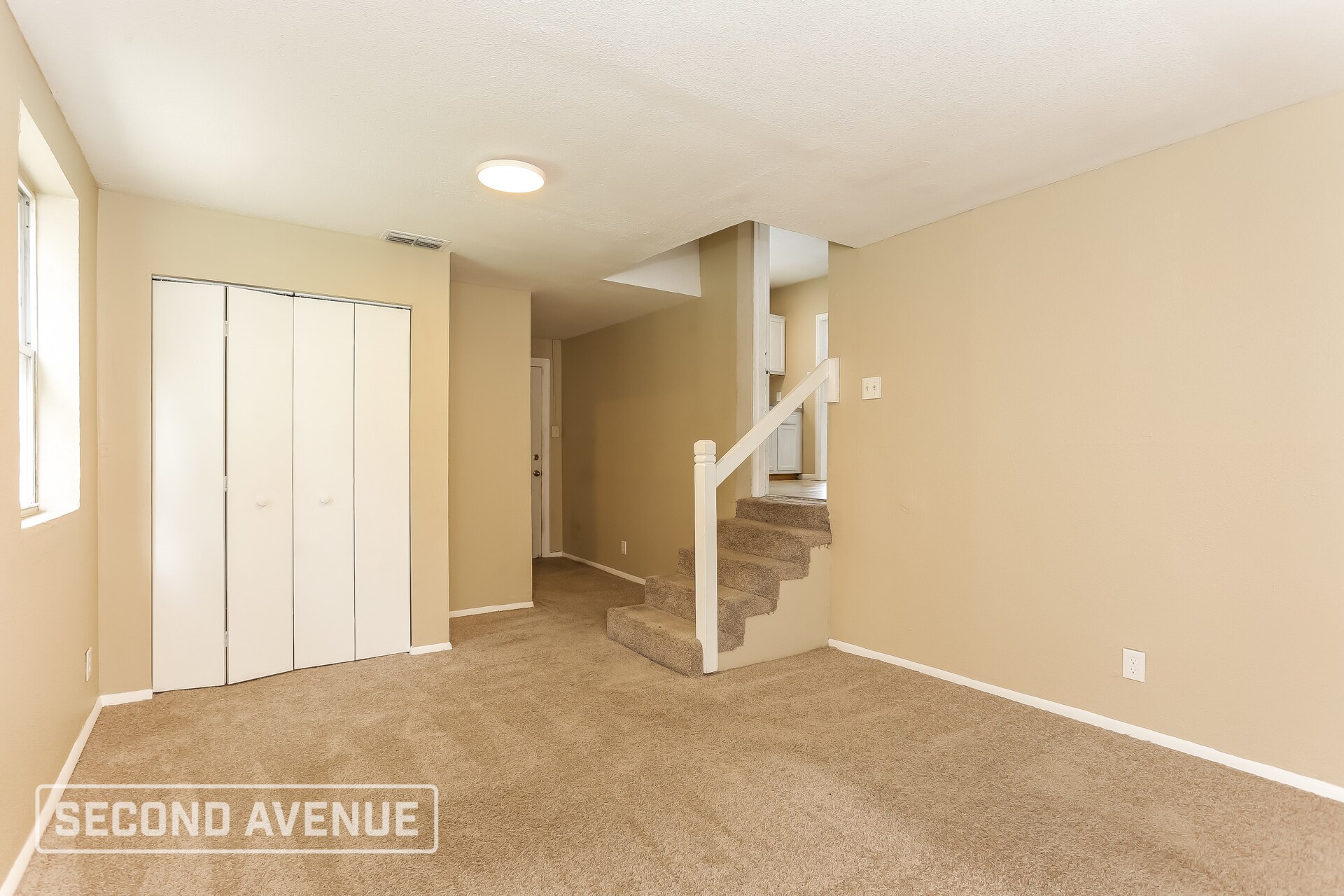 Building Photo - 7048 Alpine St