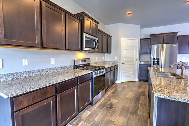 Building Photo - Santa Cruz Meadows