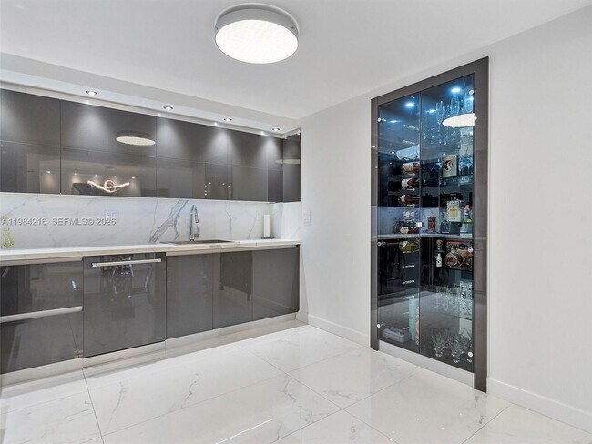 Building Photo - 251 174th St