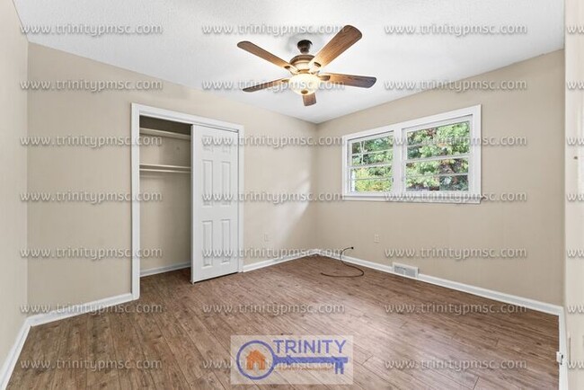 Building Photo - YOUR NEXT HOME!! Gorgeous and convenient!